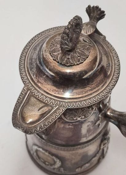 Flat-bottomed, truncated-conical silver 800-mil...