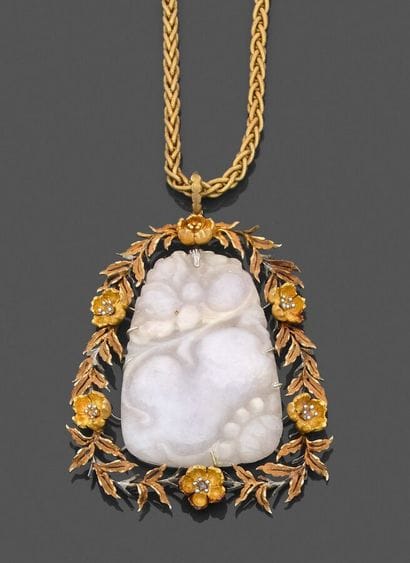 BUCCELLATI
Articulated necklace in engraved...