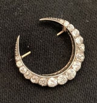 Broche en argent 800 millièmes et or 750...