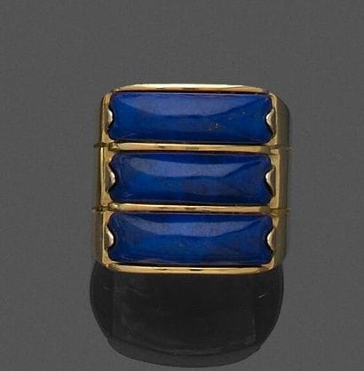 Ring in yellow gold 750 thousandths, the...