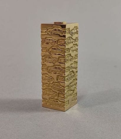 ARMAN (1928-2005) 
Long Term Parking 
Pendant...