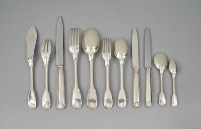 Ménagère en argent, modèle à filet et coquille,...