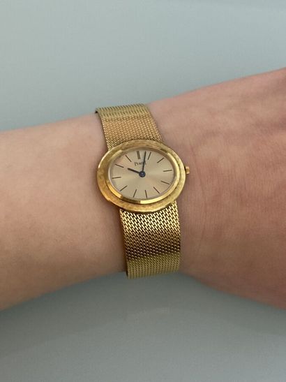 Montre bracelet de dame en or jaune 750 millièmes,...