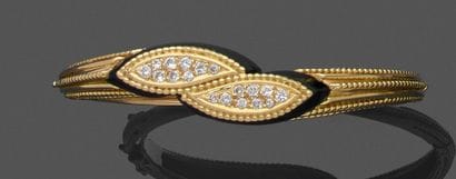 Rigid, opening bracelet in 750 thousandths...