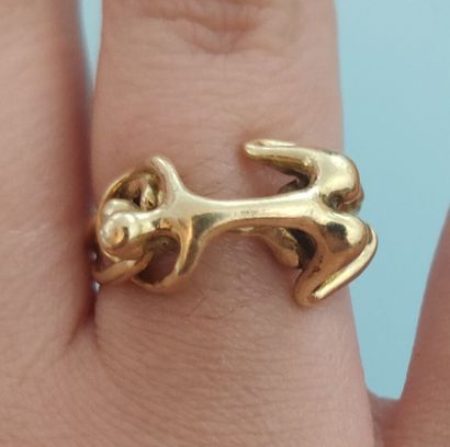Bague en or jaune 750 millièmes le centre...