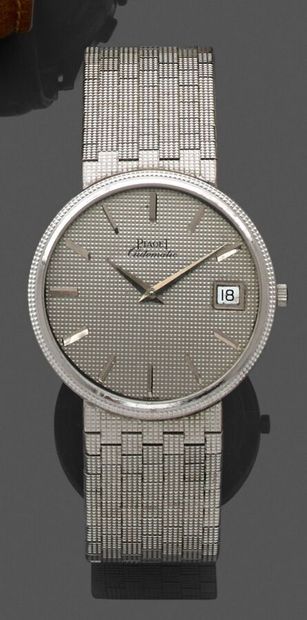 PIAGET
