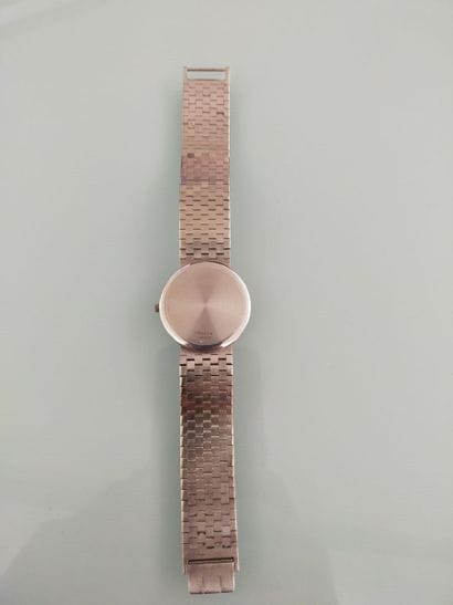 PIAGET
