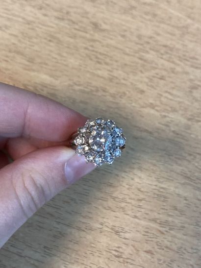 Bague trois corps en or gris 750 millièmes...