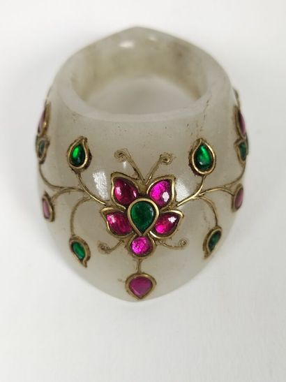 Celadon nephrite jade archer ring decorated...