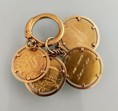 Part of a key ring in yellow gold 750 thousandths...