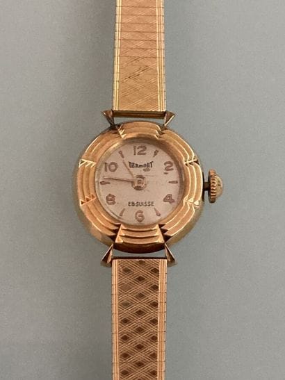 Ladies' wristwatch in yellow gold 750 thousandths,...