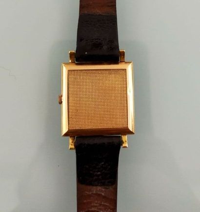 Men's wristwatch, square-shaped in 750 thousandths...