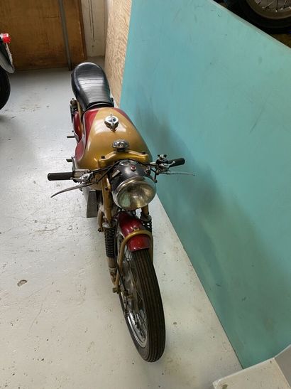 MOTO PARILLA
Motorcycle
Fox 175
175 cc
Vertical...