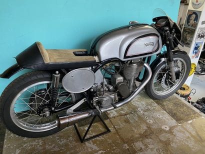 NORTON
Motorcycle
Manx
Racing
500 cc
4-stroke...
