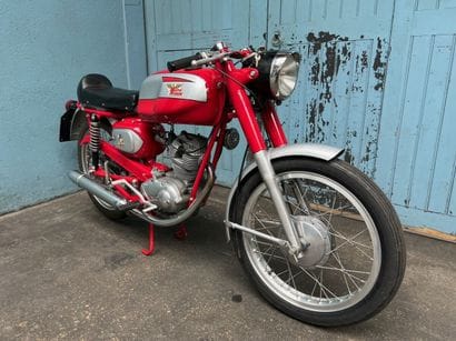 MOTO MORINI
Motorcycle 
125 cc
4-stroke vertical...