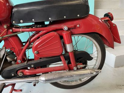 BENELLI
Motorcycle
Leoncino 
125 cc
4-stroke...