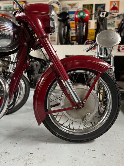 JAWA
Motorcycle
Twin 
500 cc 
OHD 4-stroke...