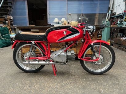 RUMI
Motorcycle
Junior
125 cc
2-stroke horizontal...
