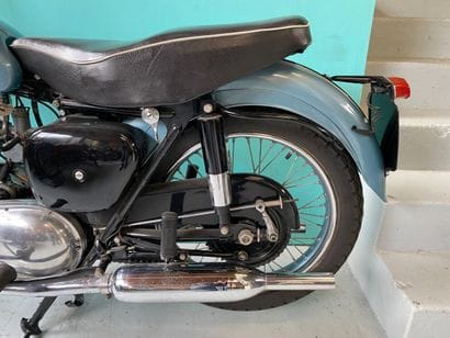TRIUMPH
Motorcycles
T100 Tiger
500 cc
4-stroke...