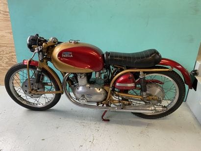 MOTO PARILLA
Motorcycle
Fox 175
175 cc
Vertical...