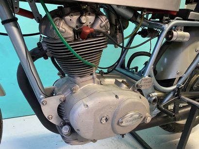 DUCATI
Moto
Spaggiari Race
350 cc
4-stroke...