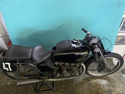 VELOCETTE
Motorcycle
KTT Mk VIII
350 cc 
4-stroke...