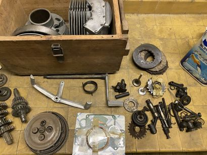 GILERA
Moto
Saturno 
500 cc 
4-stroke
1950
Engine...