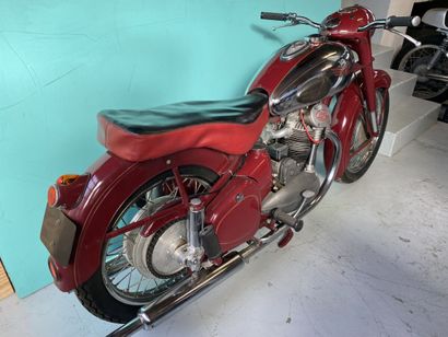 JAWA
Motorcycle
Twin 
500 cc 
OHD 4-stroke...