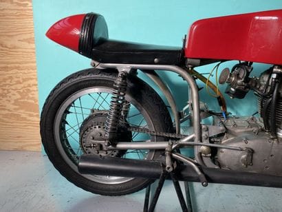 DUCATI
Moto
Sport Corsa Race
250 cc 51
4-stroke...