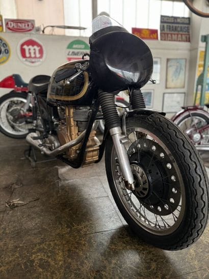 A. J. S.
Moto
7R Boy Racer
350 cc 
4-stroke...