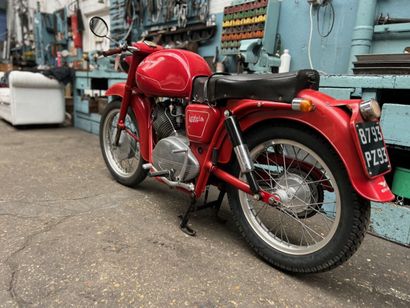 MOTO GUZZI
Moto
Lodola sport
175cc
Vertical...