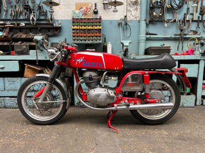 MV AGUSTA
Moto
Sport Elettronica
350 cc
4-stroke...