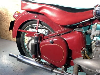 JAWA
Motorcycle
Twin 
500 cc 
OHD 4-stroke...