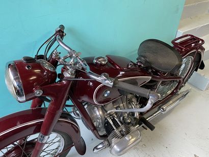 BMW
Motorcycles
R5
500 cc
4-stroke flat twin...