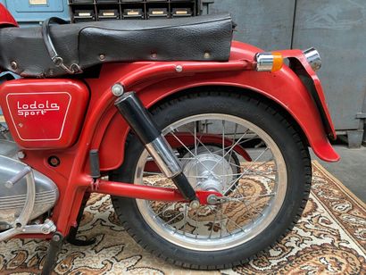 MOTO GUZZI
Moto
Lodola sport
175cc
Vertical...