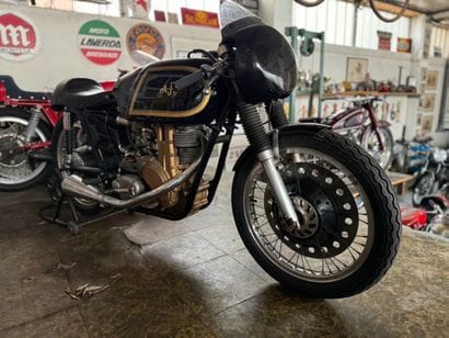 A. J. S.
Moto
7R Boy Racer
350 cc 
4-stroke...