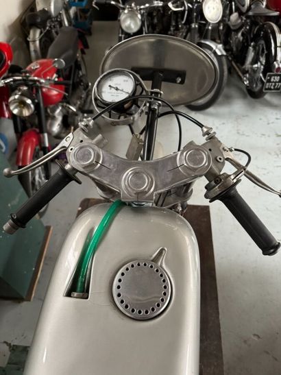 DUCATI
Moto
Spaggiari Race
350 cc
4-stroke...