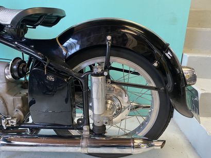 VICTORIA BERGMEISTER
Motorcycle
350 cc
Road-facing...