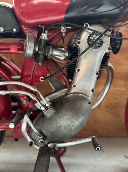 BENELLI
Motorcycle
Leoncino 
125 cc
4-stroke...
