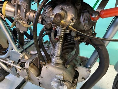 DUCATI
Moto
Spaggiari Race
350 cc
4-stroke...