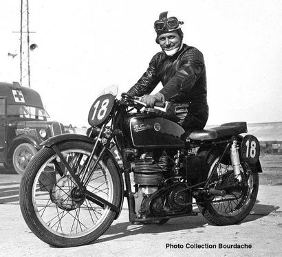 VELOCETTE
Motorcycle
KTT Mk VIII
350 cc 
4-stroke...