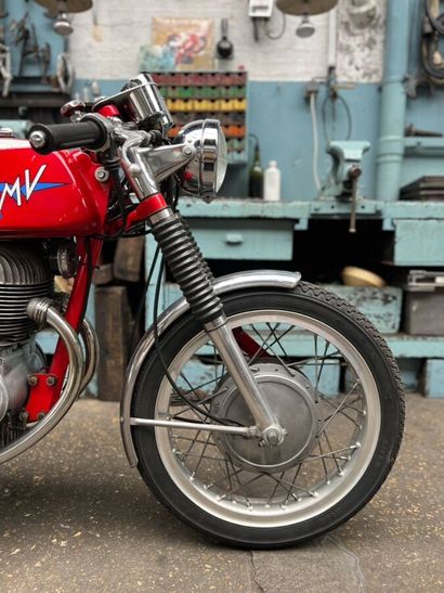 MV AGUSTA
Moto
Sport Elettronica
350 cc
4-stroke...