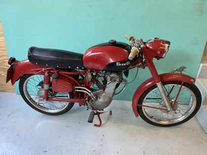 BENELLI
Motorcycle
Leoncino 
125 cc
4-stroke...