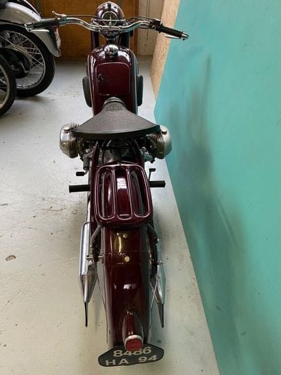 BMW
Motorcycles
R5
500 cc
4-stroke flat twin...