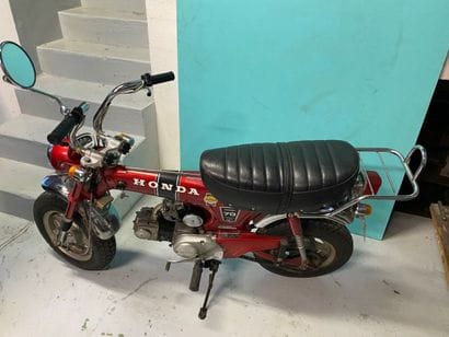 HONDA 
Moto
Dax
70 cc 
4-stroke horizontal...