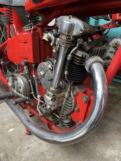 FUSI
Motorcycle
Racing
250 cc
M Sport
Vertical...