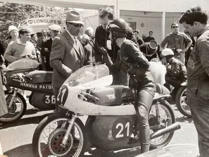 MOTO MORINI
Motorcycles
Corsaro Racing (square...