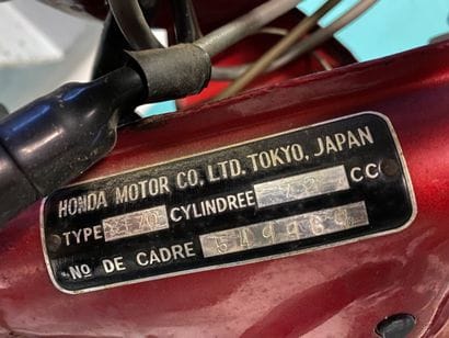 HONDA 
Moto
Dax
70 cc 
4-stroke horizontal...