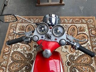 MV AGUSTA
Moto
Sport Elettronica
350 cc
4-stroke...
