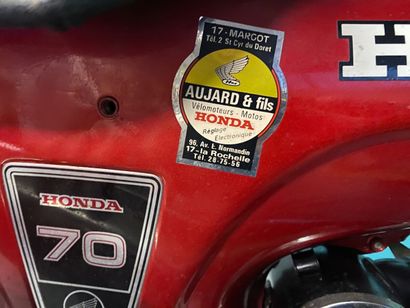 HONDA 
Moto
Dax
70 cc 
4-stroke horizontal...